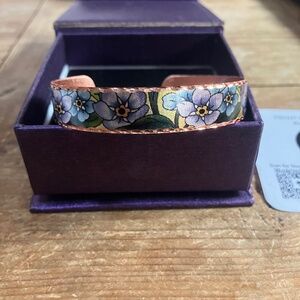Frontline brand NWT forget me not cuff bracelet